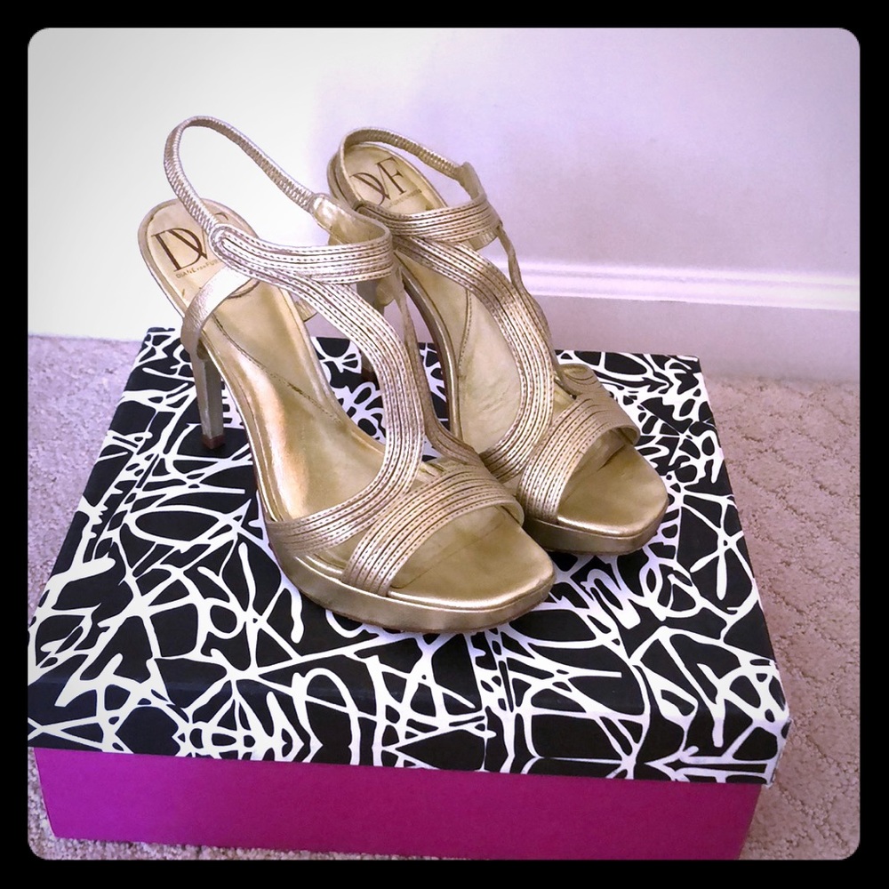 Diane von Furstenberg Luna Sandal in Gold